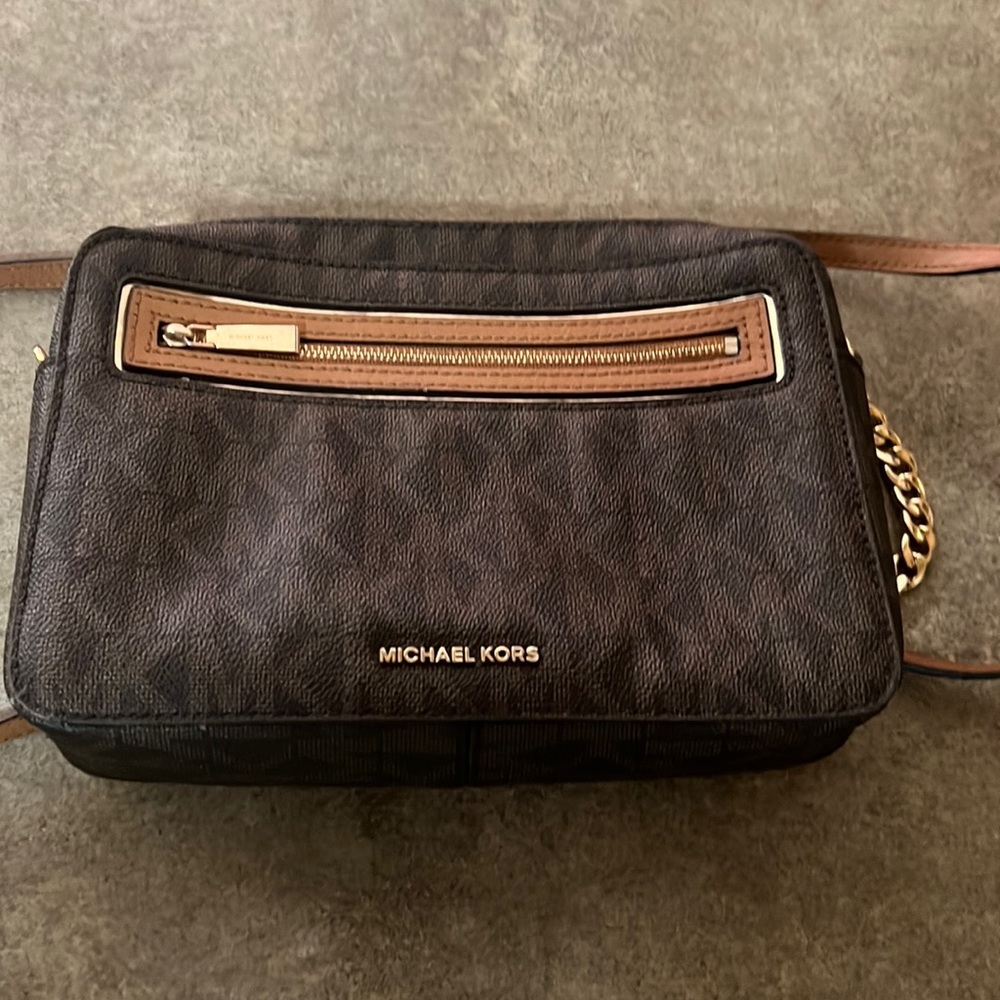 Michael Kors crossbody